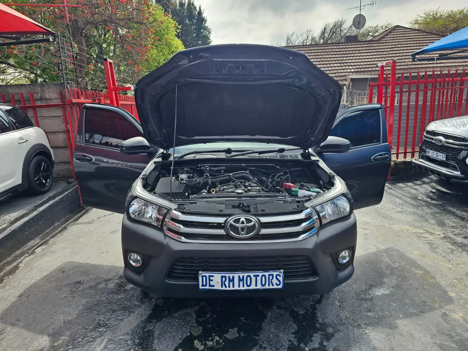 2019 Toyota Hilux 2.0 (Aircon) - Image 17