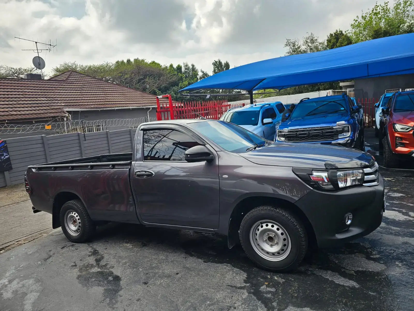 2019 Toyota Hilux 2.0 (Aircon) - Image 5