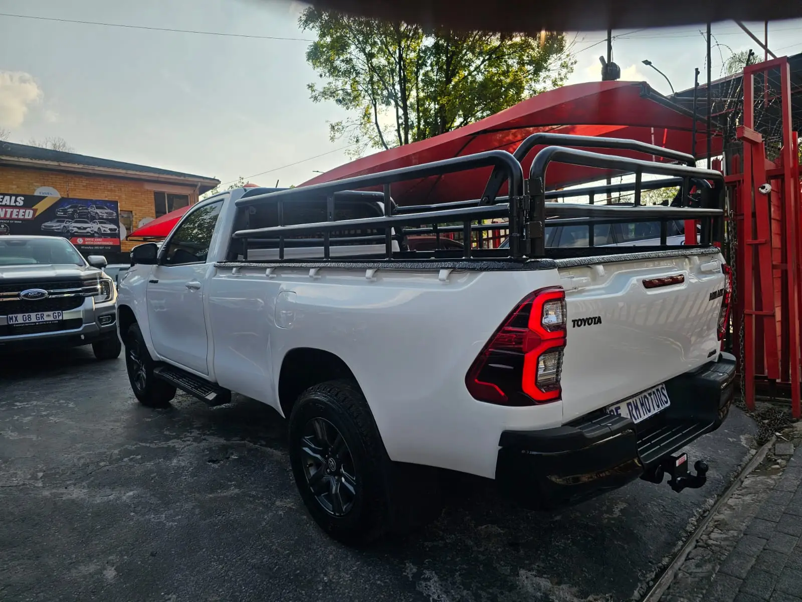 2026 Toyota Hilux 2.4GD-6 Single Cab 4x4 SR - Image 12
