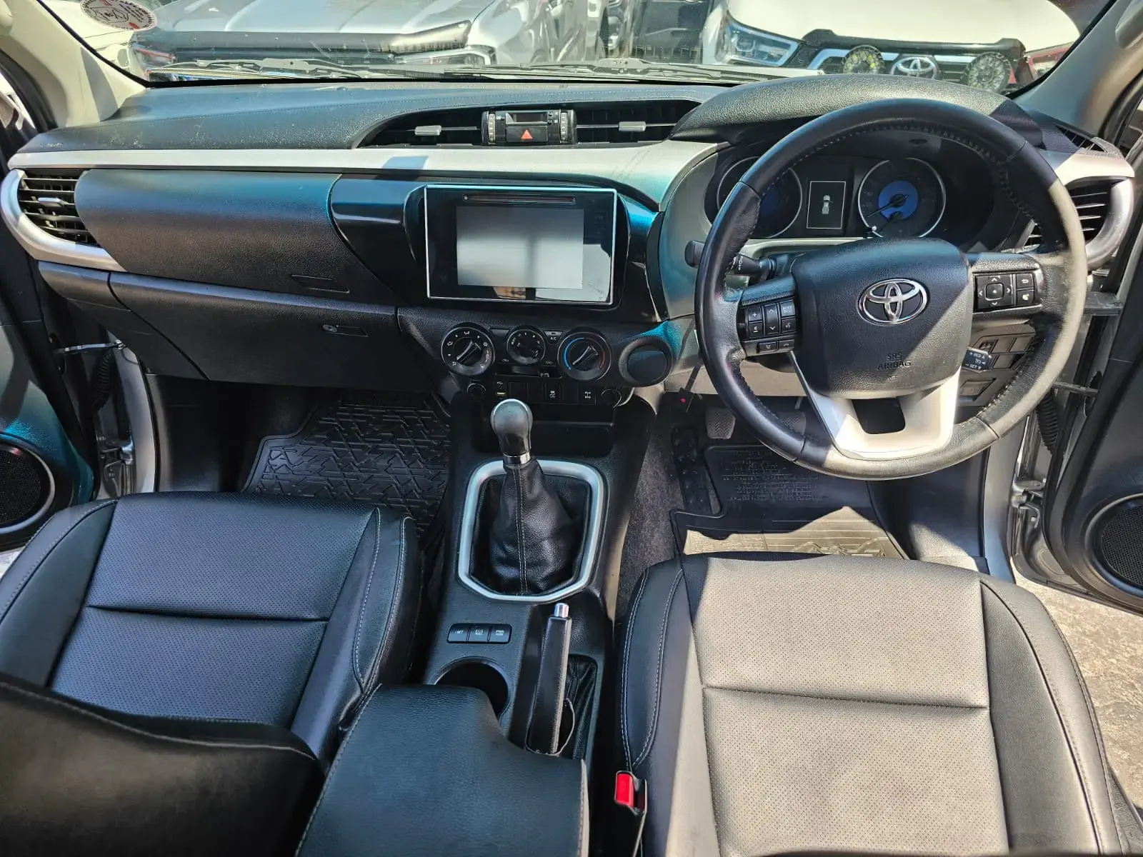 2020 Toyota Hilux 2.8GD-6 Xtra cab Raider - Image 12