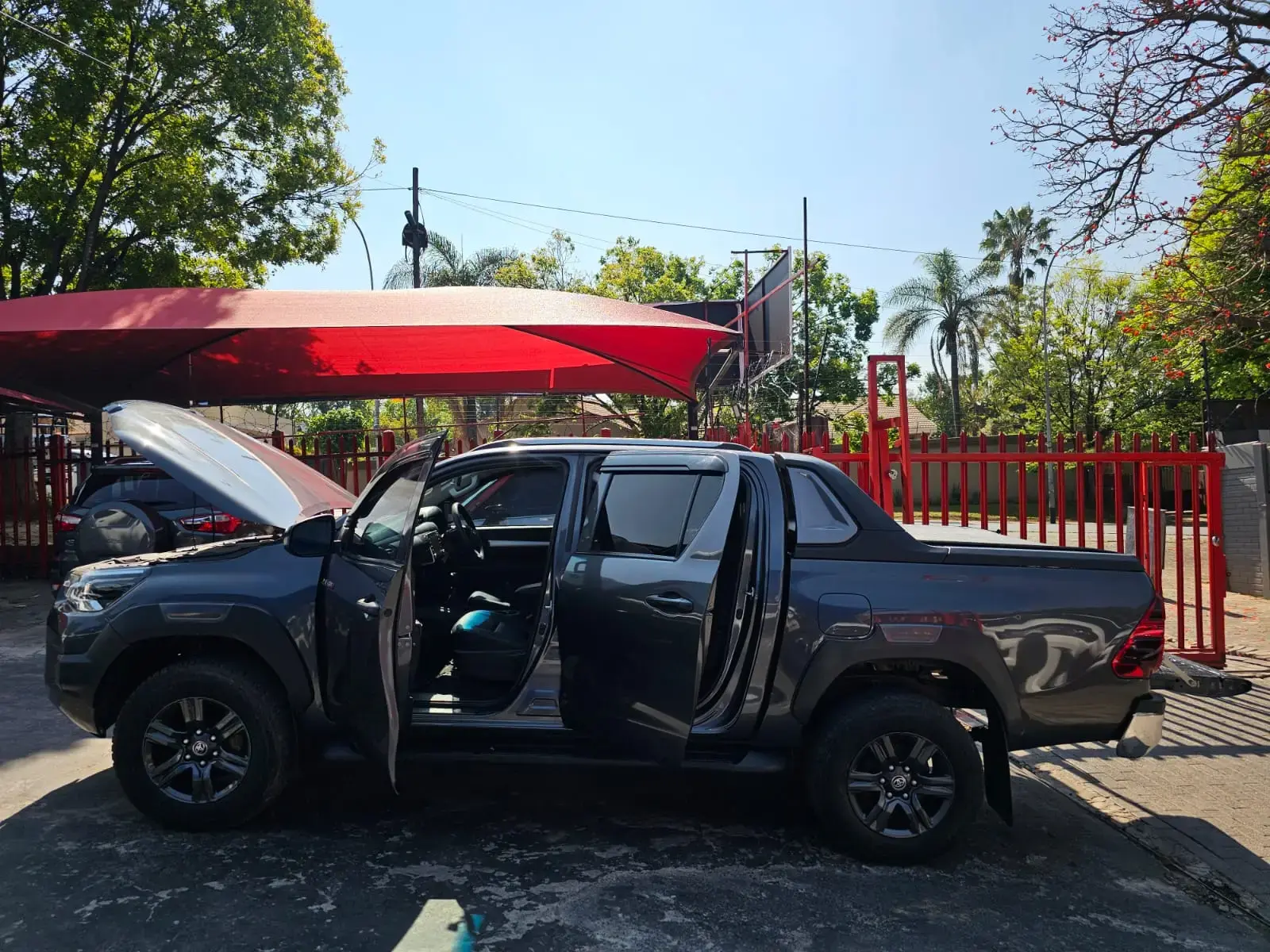 2022 Toyota Hilux 2.4GD-6 Double Cab Raider - Image 25