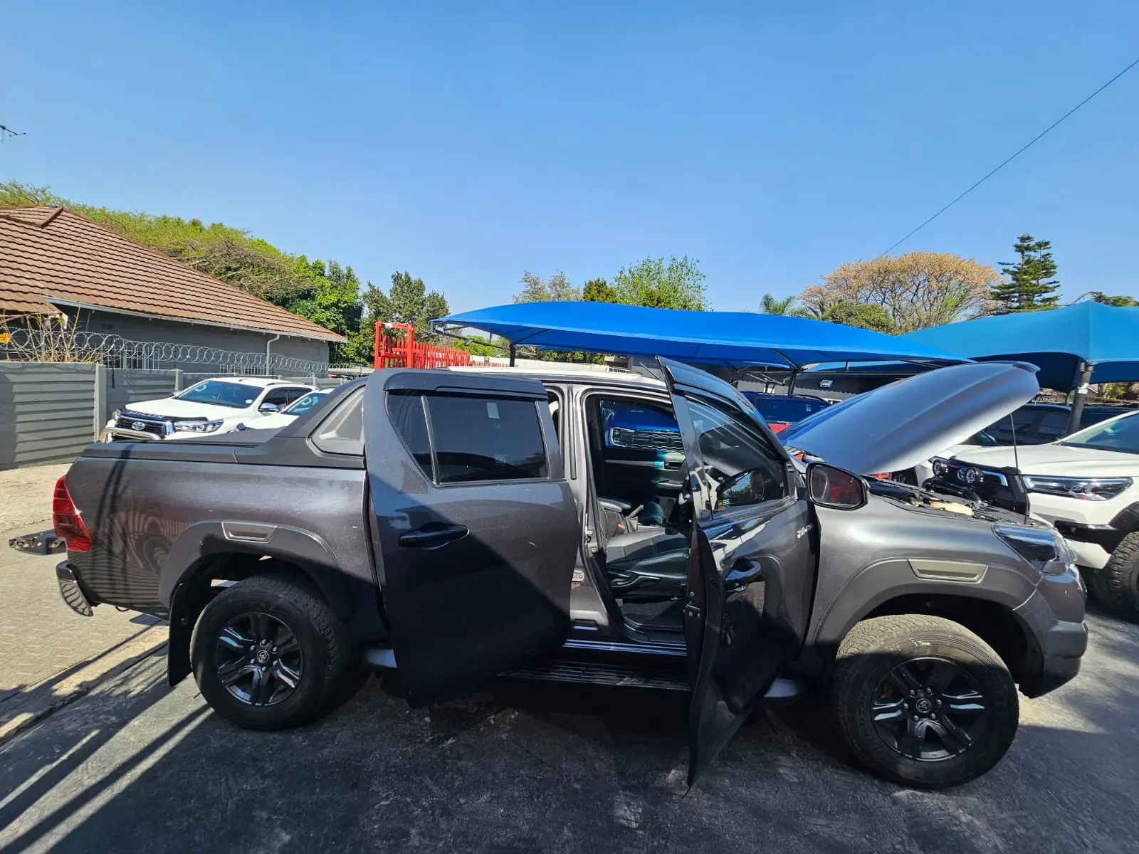 2022 Toyota Hilux 2.4GD-6 Double Cab Raider - Image 19