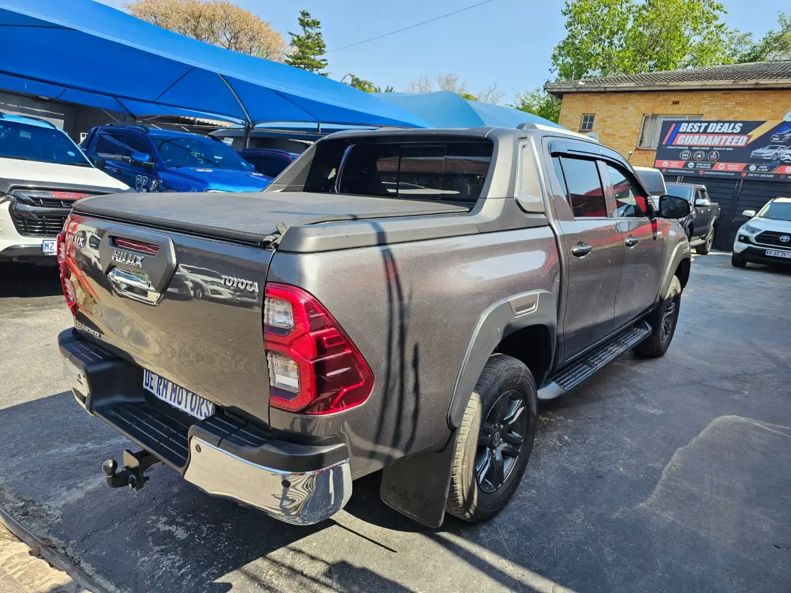 2022 Toyota Hilux 2.4GD-6 Double Cab Raider - Image 8