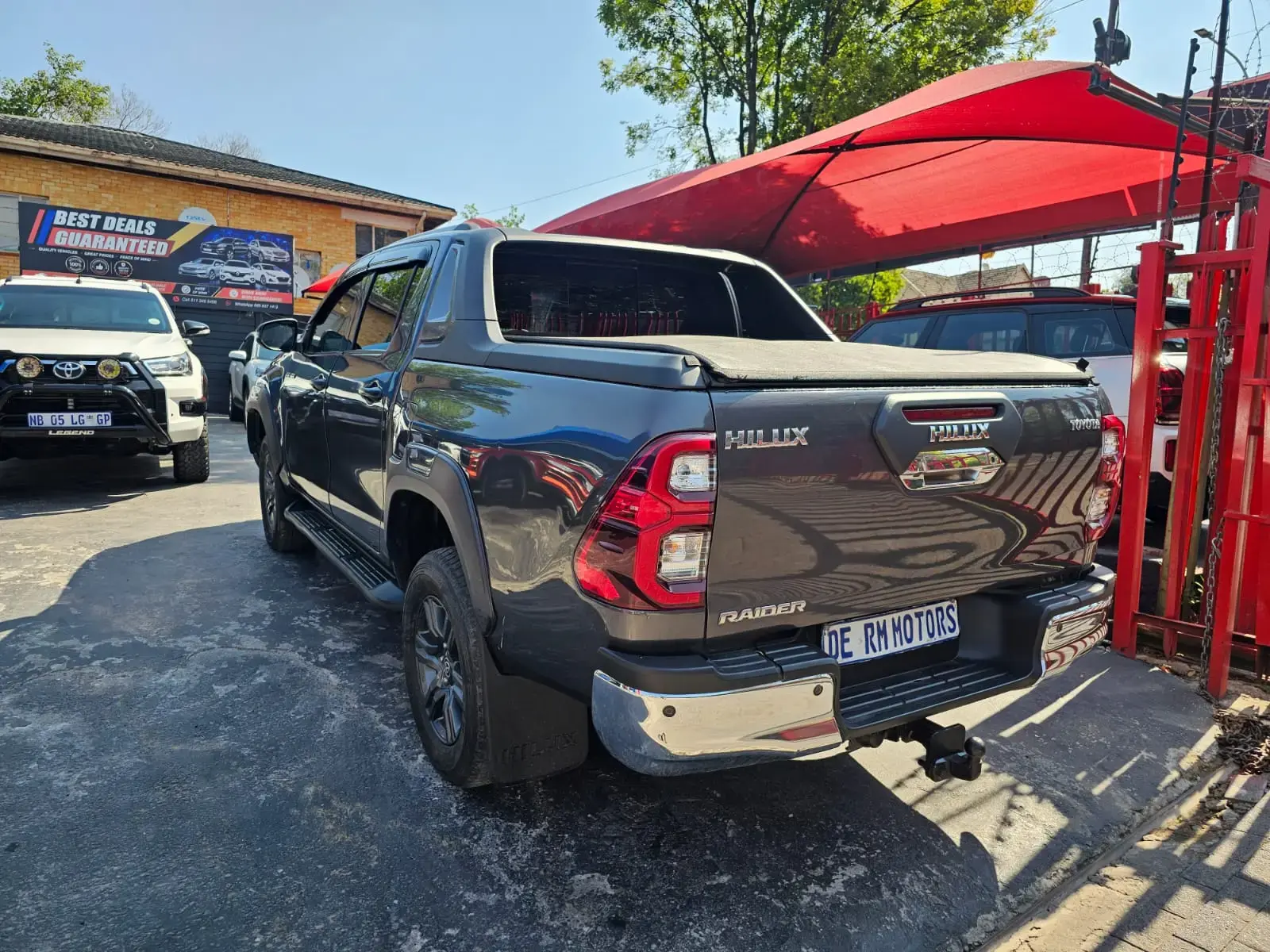 2022 Toyota Hilux 2.4GD-6 Double Cab Raider - Image 10