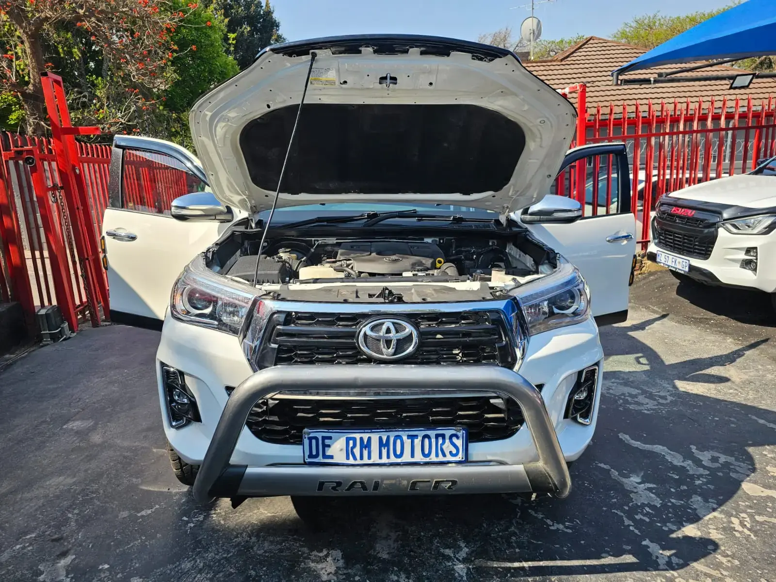 2016 Toyota Hilux 2.8GD-6 Double Cab Raider auto - Image 14