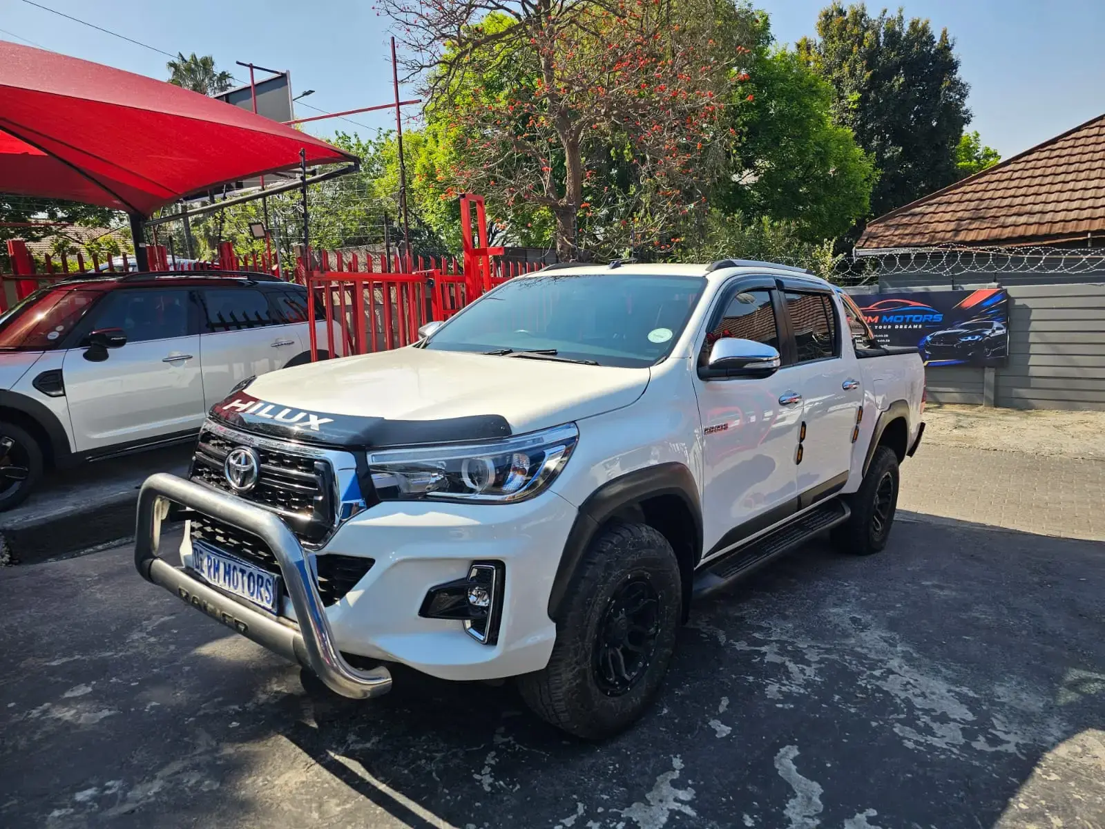 2016 Toyota Hilux 2.8GD-6 Double Cab Raider auto - Image 2