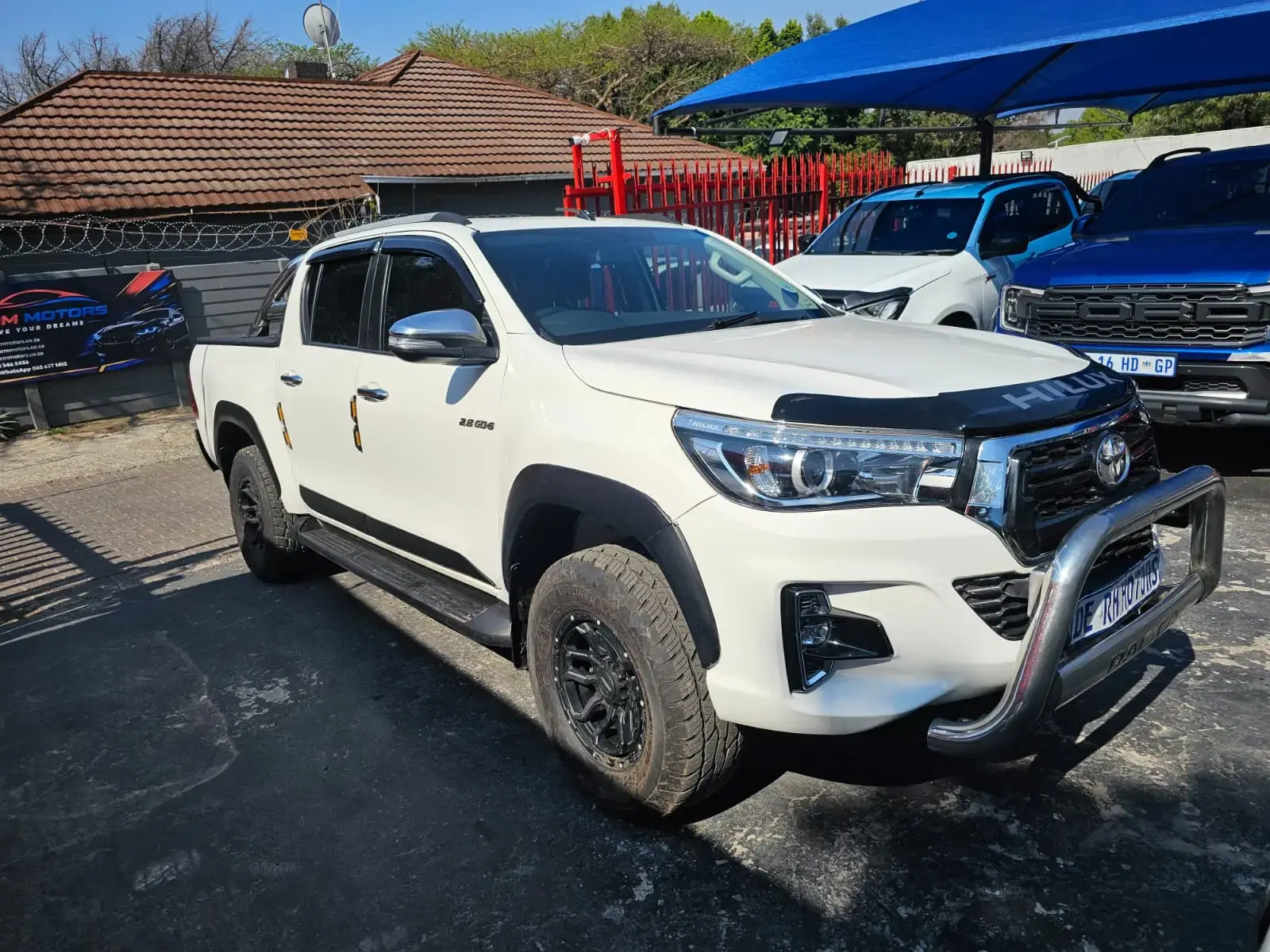 2016 Toyota Hilux 2.8GD-6 Double Cab Raider auto - Image 2