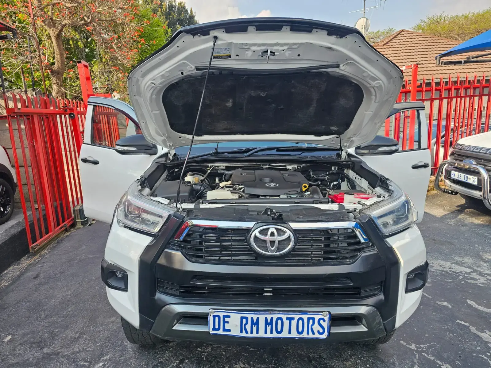 2025 Toyota Hilux 2.4GD-6 Double Cab Raider - Image 16