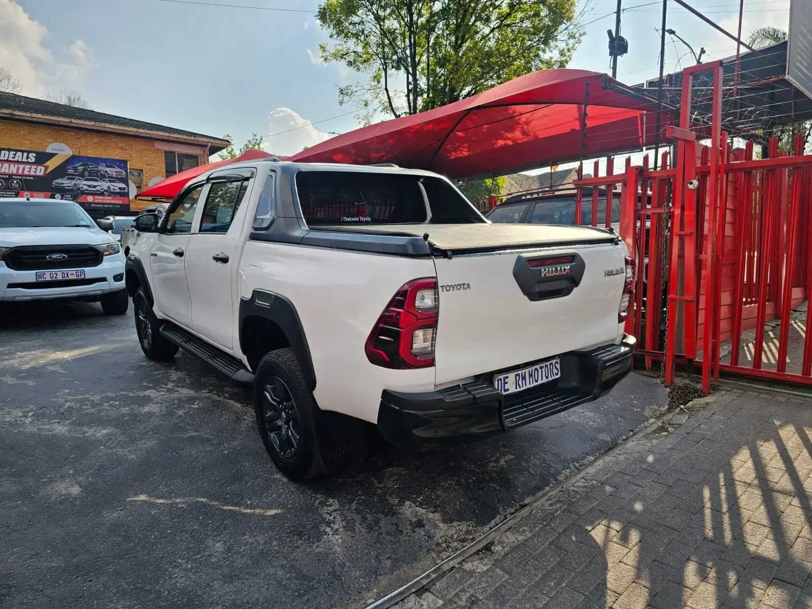 2025 Toyota Hilux 2.4GD-6 Double Cab Raider - Image 10