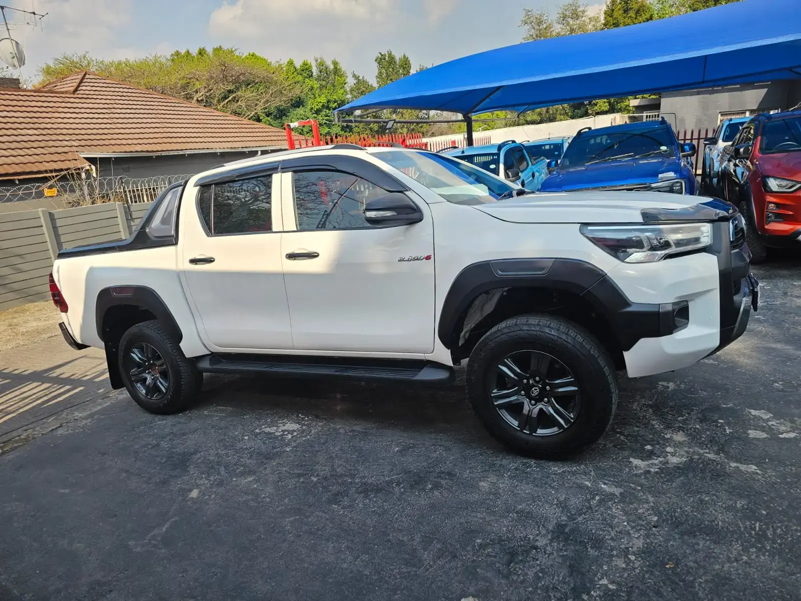 2025 Toyota Hilux 2.4GD-6 Double Cab Raider - Image 1