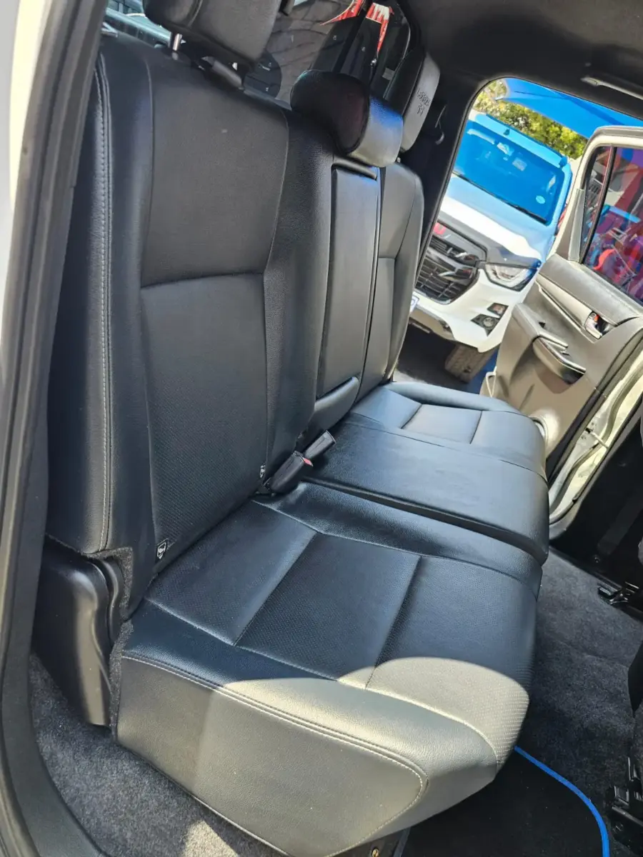 2026 Toyota Hilux 2.8GD-6 Double Cab Legend 55 - Image 14