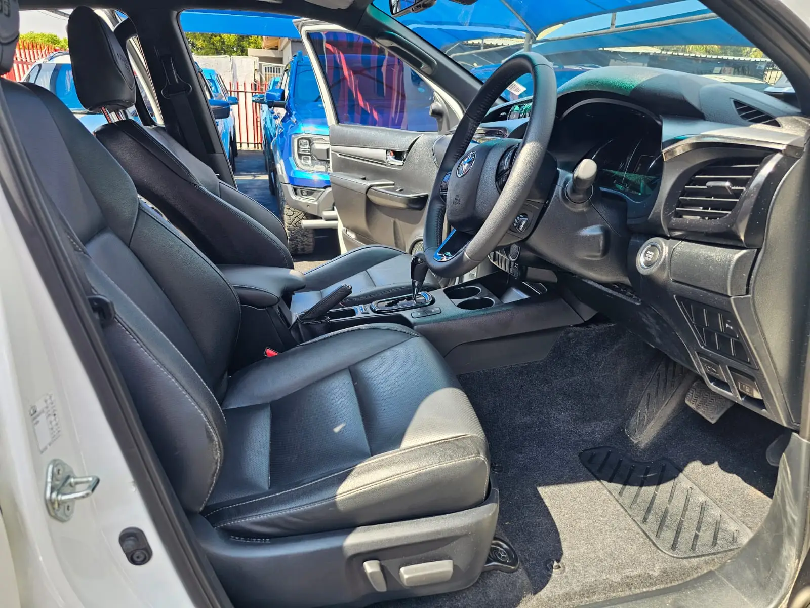 2026 Toyota Hilux 2.8GD-6 Double Cab Legend 55 - Image 16