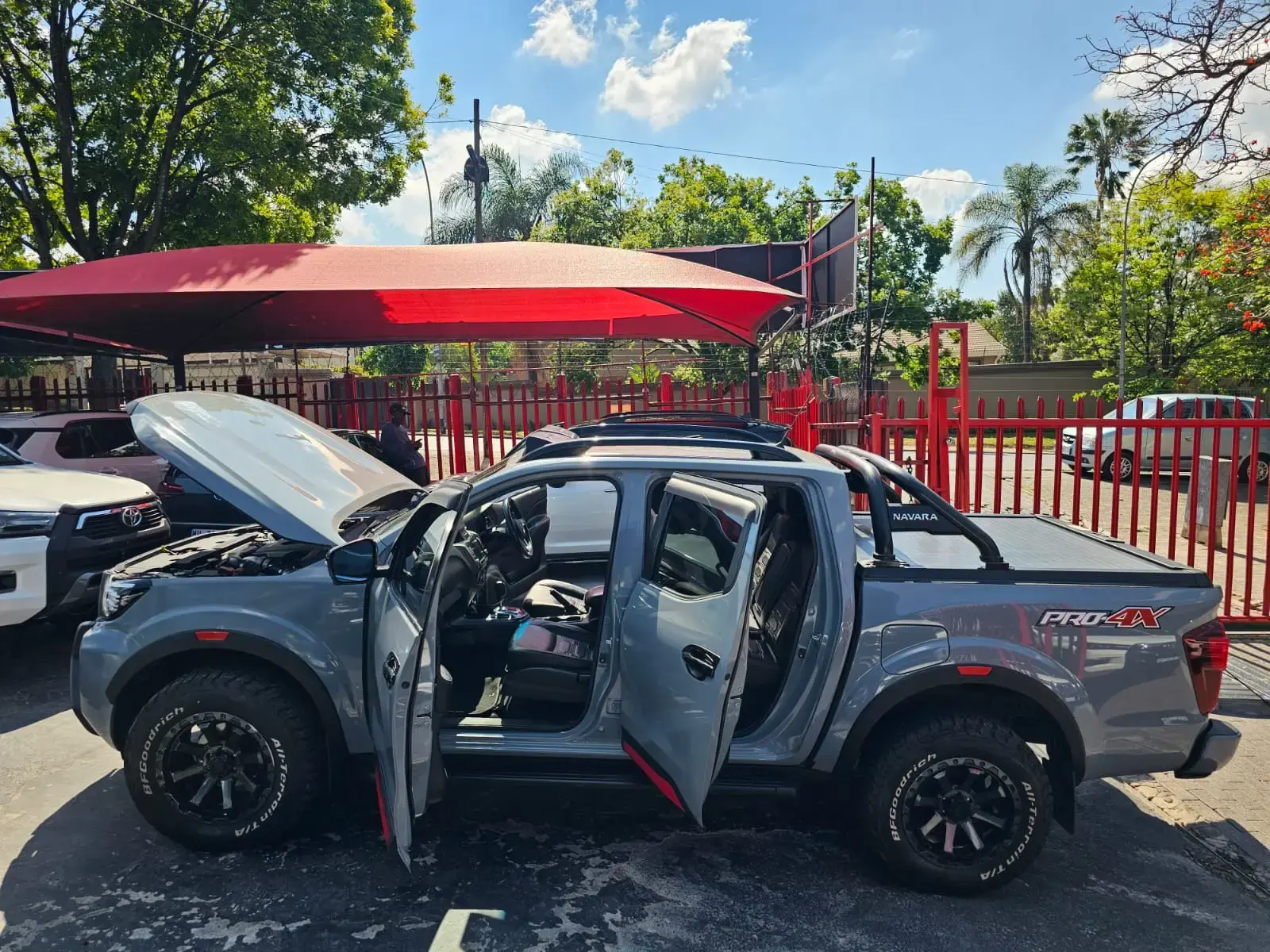 2023 Nissan Navara 2.5DDTi Double Cab PRO-4X 4x4 - Image 22