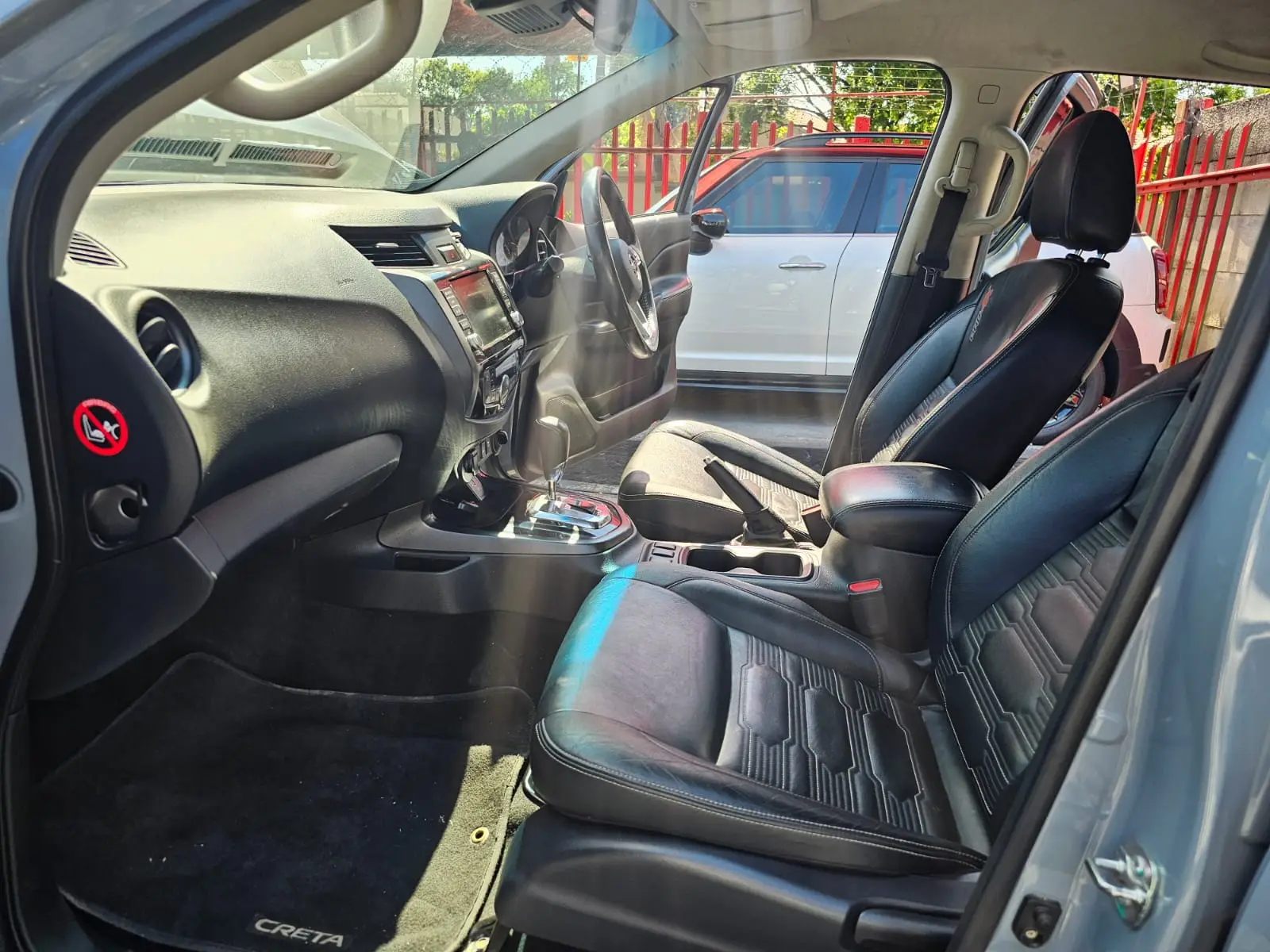 2023 Nissan Navara 2.5DDTi Double Cab PRO-4X 4x4 - Image 19