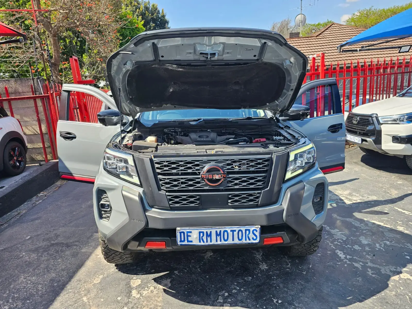 2023 Nissan Navara 2.5DDTi Double Cab PRO-4X 4x4 - Image 19