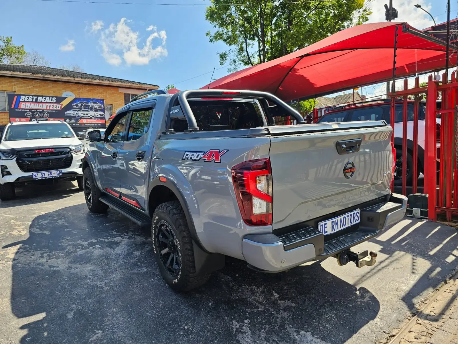 2023 Nissan Navara 2.5DDTi Double Cab PRO-4X 4x4 - Image 6