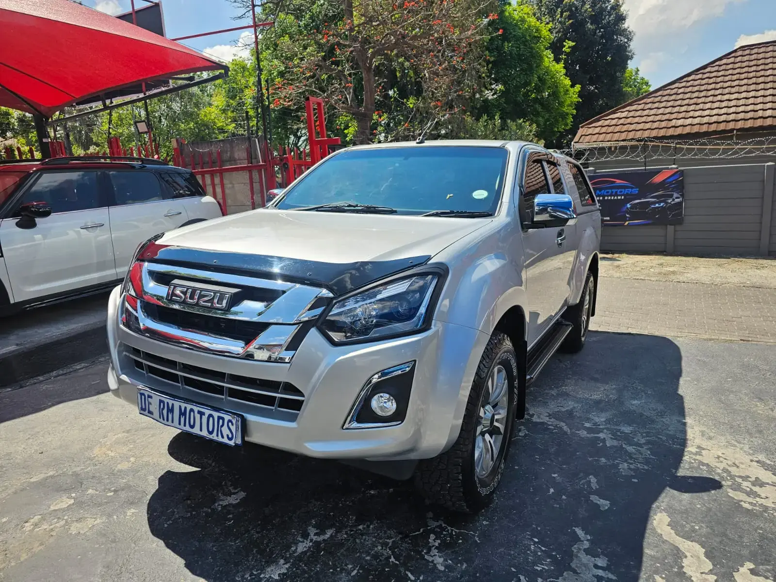 2015 Isuzu KB 300D-Teq Extended Cab LX Auto - Image 5