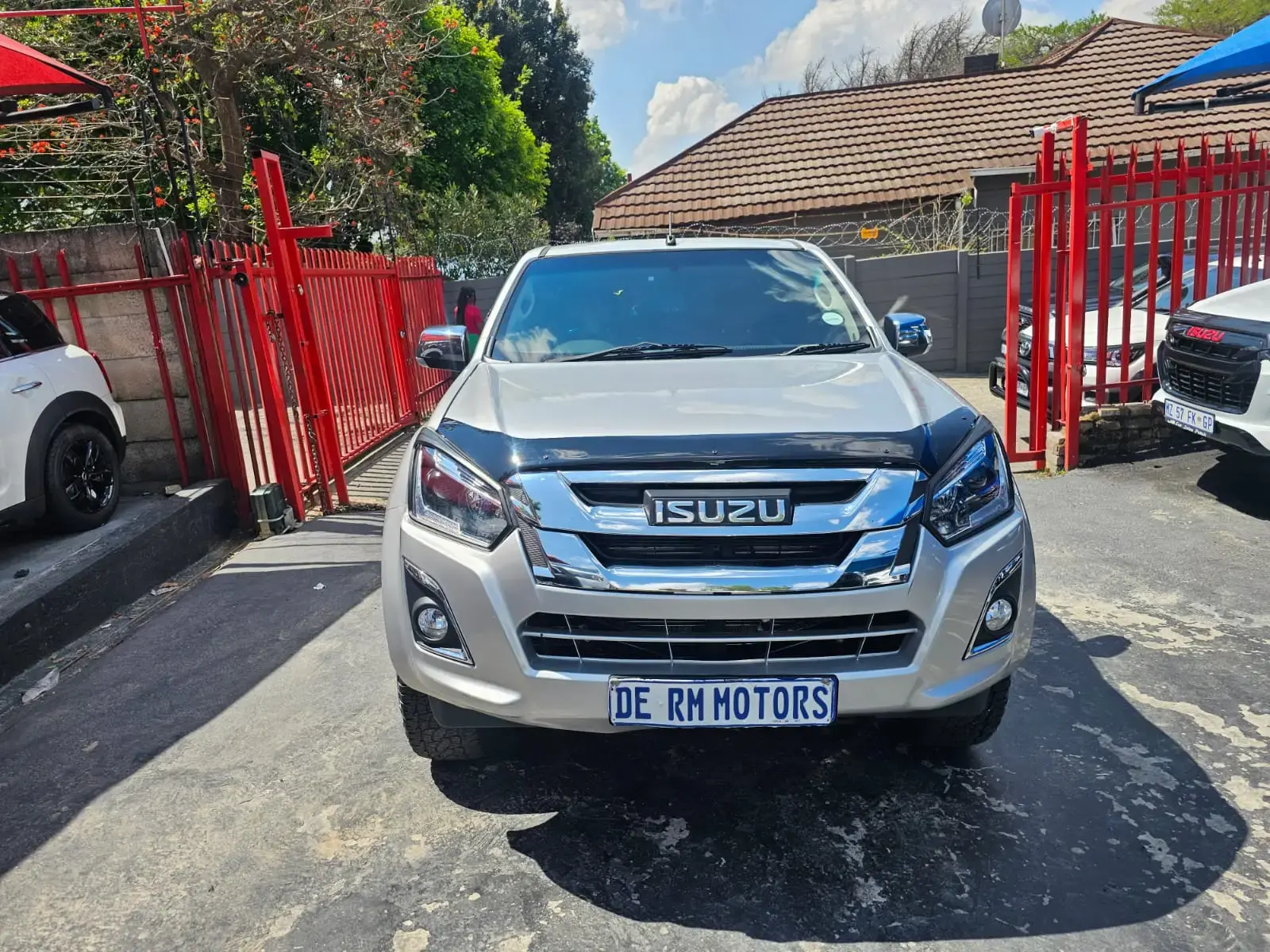 2015 Isuzu KB 300D-Teq Extended Cab LX Auto - Image 1