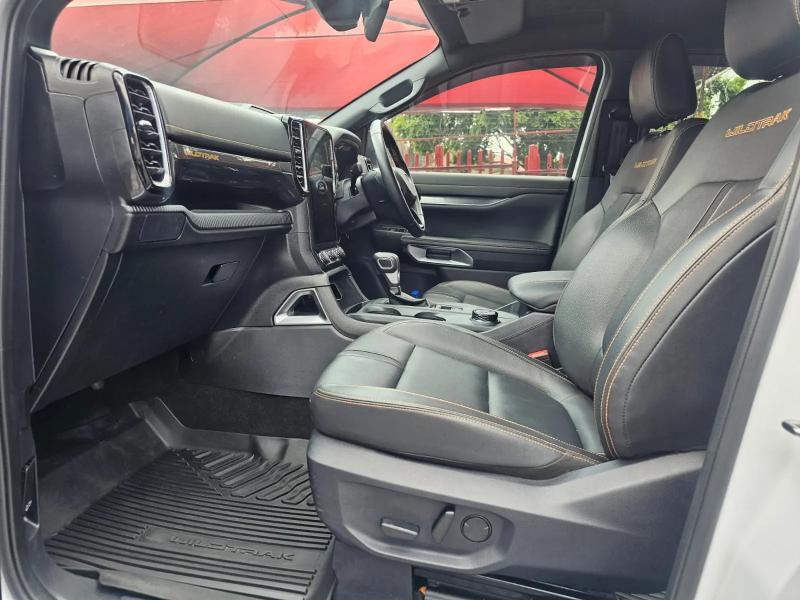 2025 Ford Ranger 2.0 Biturbo Double Cab Wildtrak 4x4 - Image 13