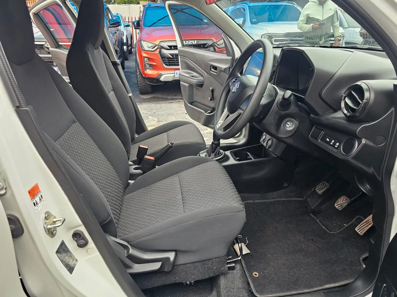 2025 Suzuki Celerio 1.0 GL - Image 17