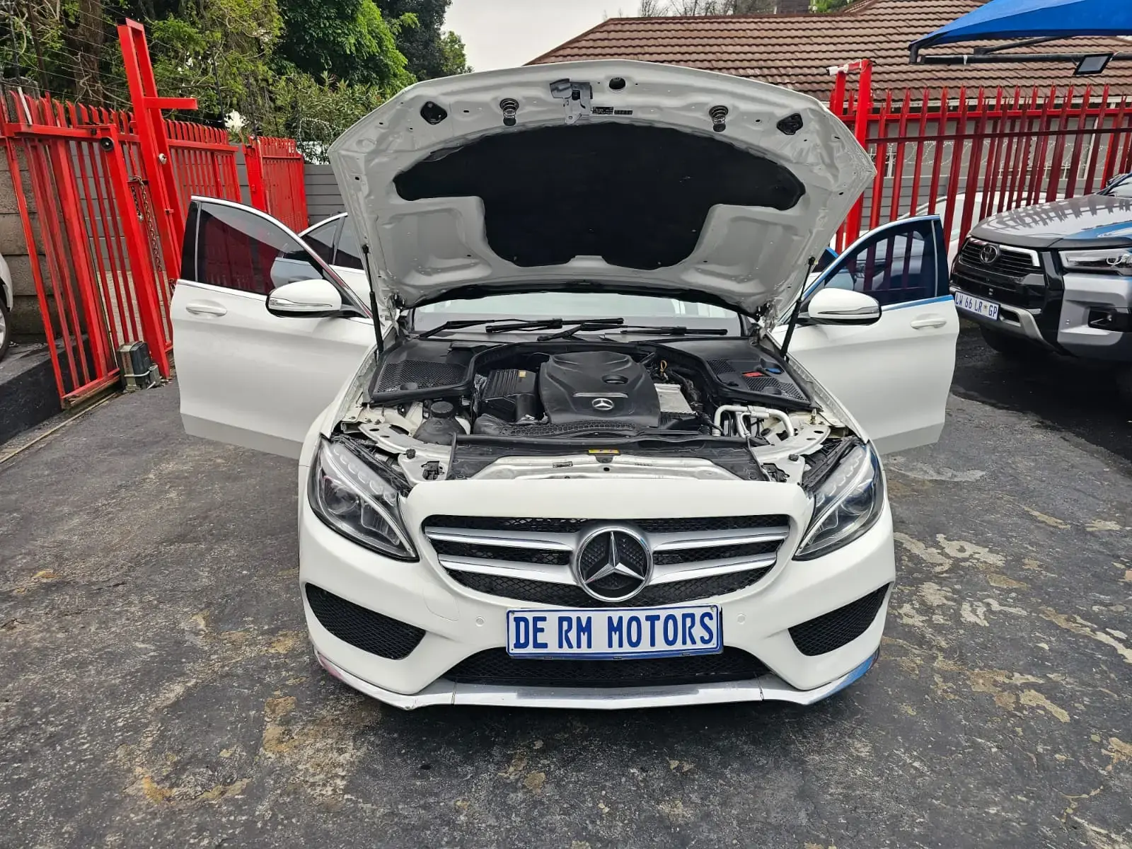 2019 Mercedes-Benz C-Class C200 - Image 19