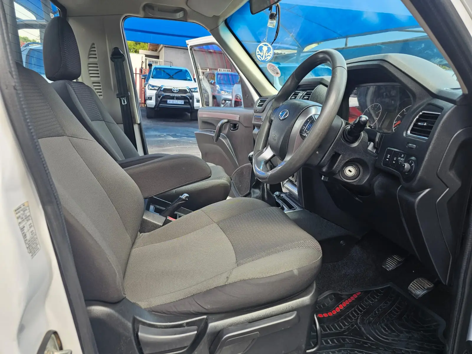2023 Mahindra PICK UP 2.2 mHAWK S6 REFRESH P/U S/C - Image 14