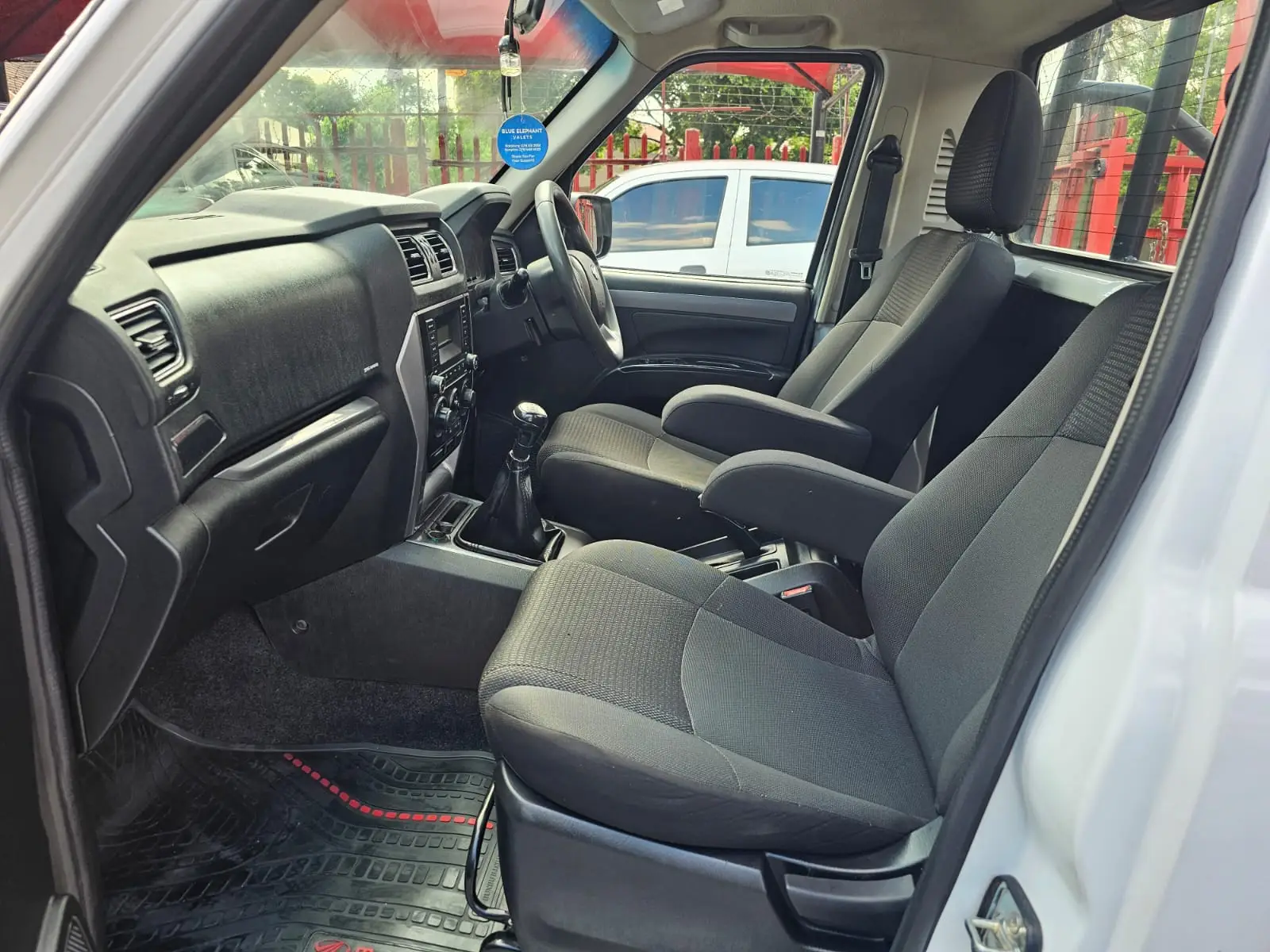 2023 Mahindra PICK UP 2.2 mHAWK S6 REFRESH P/U S/C - Image 13