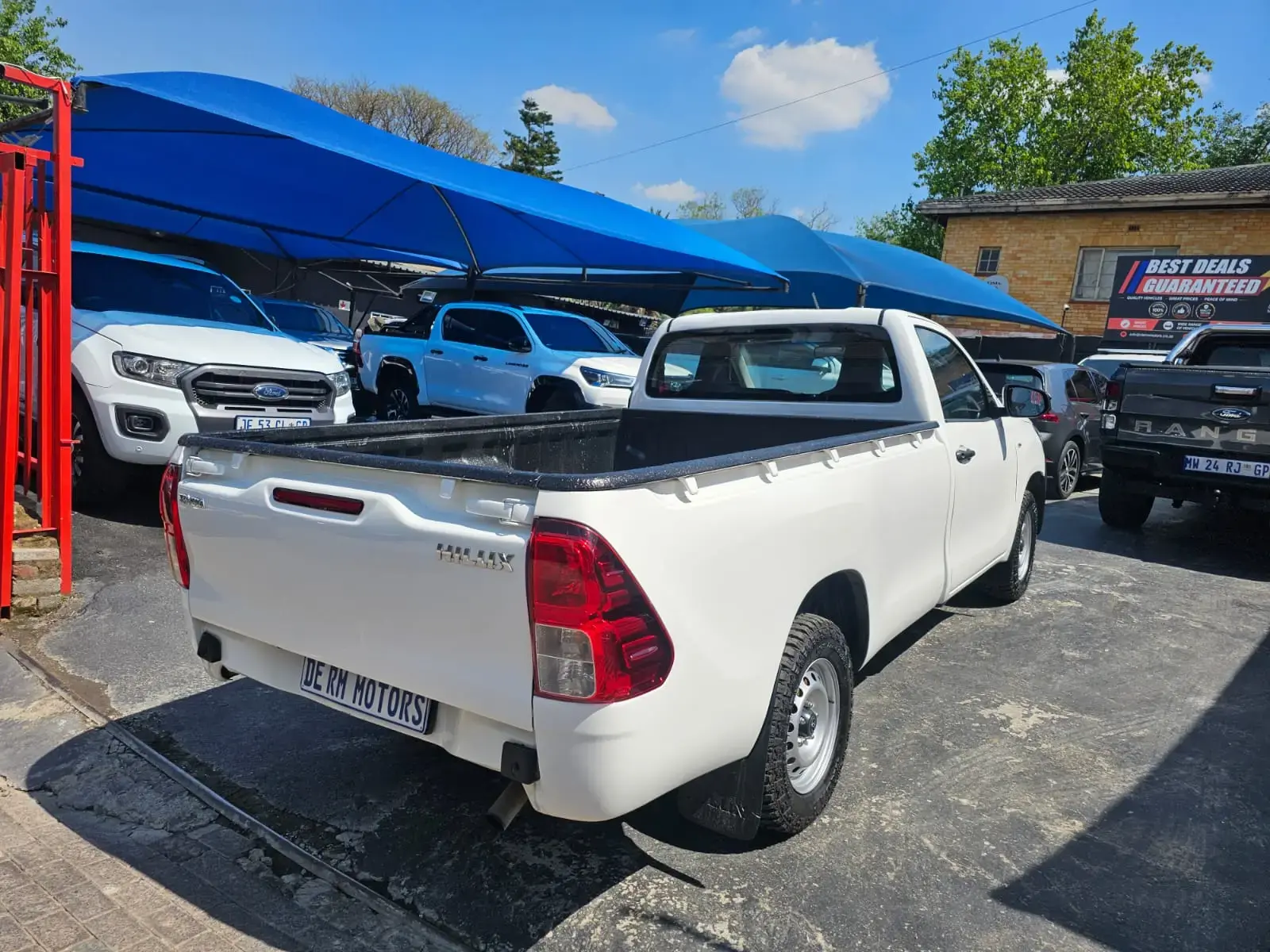 2023 Toyota Hilux 2.4GD S (Aircon) - Image 9