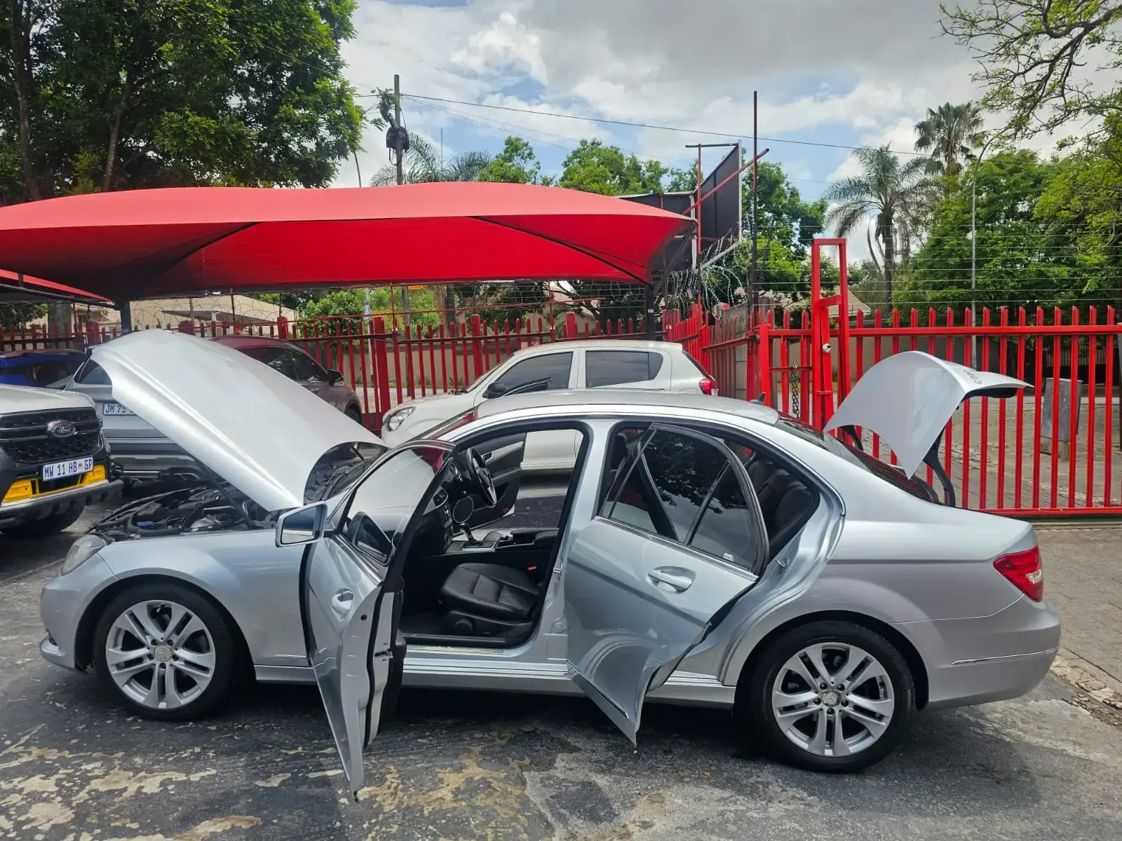 2013 Mercedes-Benz C-Class C200 Avantgarde Auto - Image 29