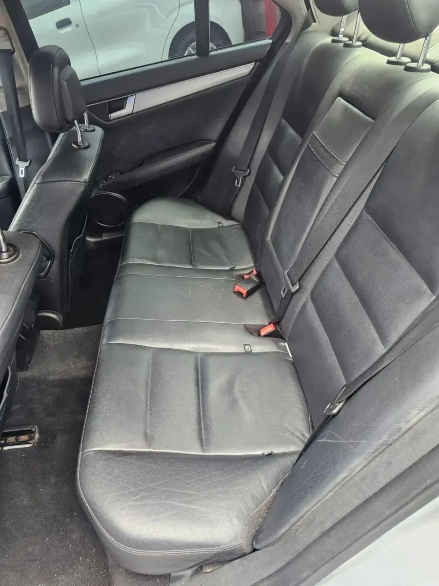 2013 Mercedes-Benz C-Class C200 Avantgarde Auto - Image 14