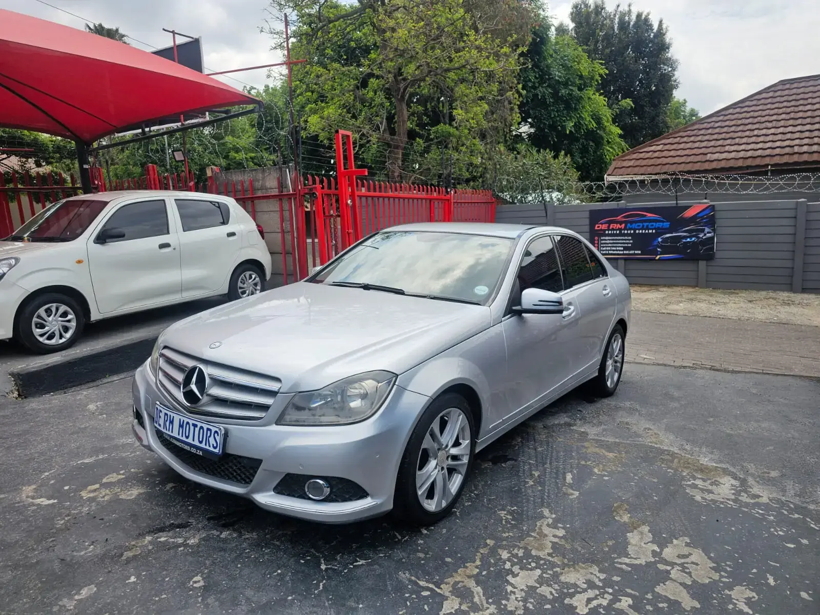 2013 Mercedes-Benz C-Class C200 Avantgarde Auto - Image 1