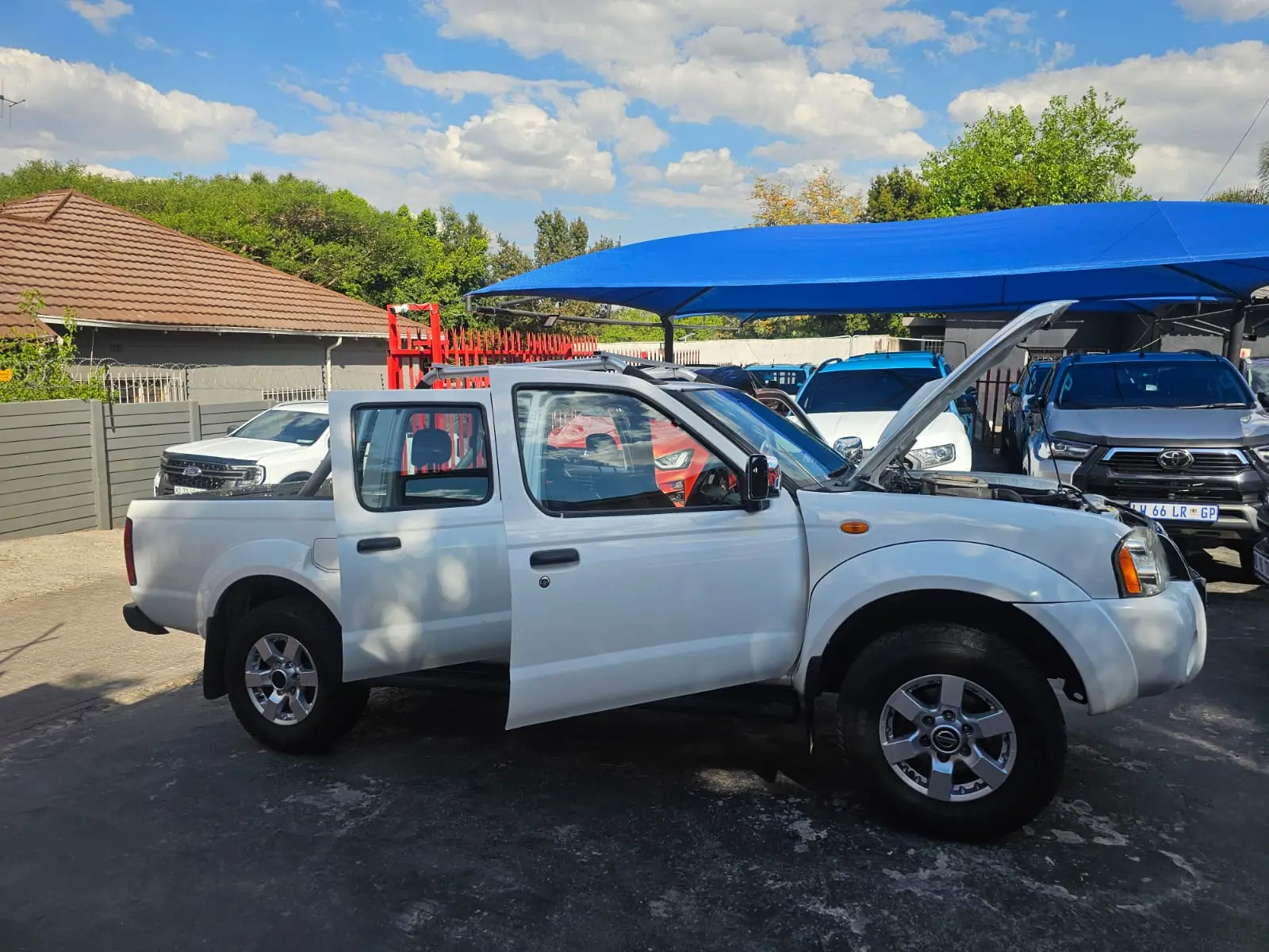 2018 Nissan NP300 Hardbody 2.5TDi Double Cab Hi-Rider - Image 20