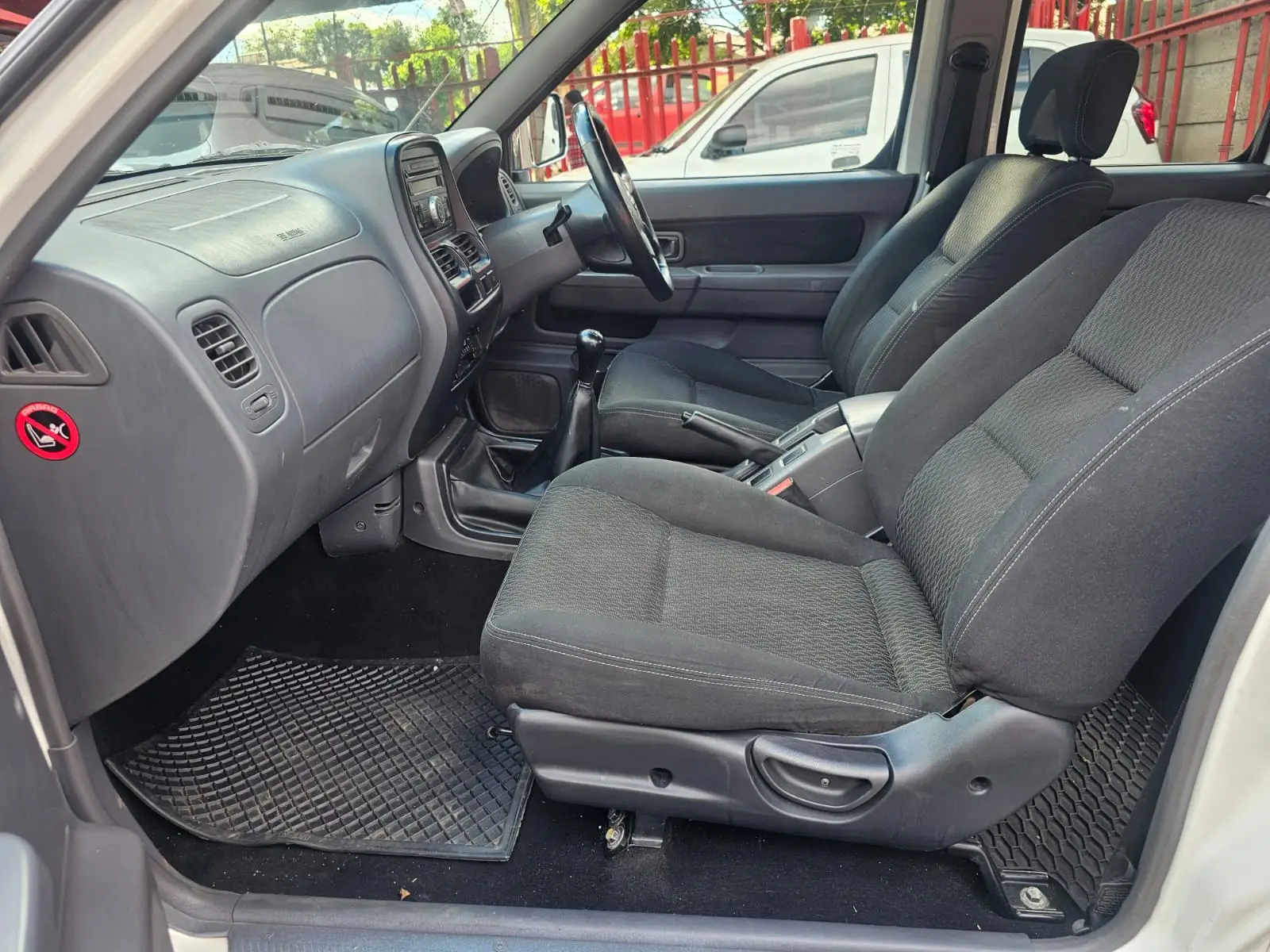 2018 Nissan NP300 Hardbody 2.5TDi Double Cab Hi-Rider - Image 13