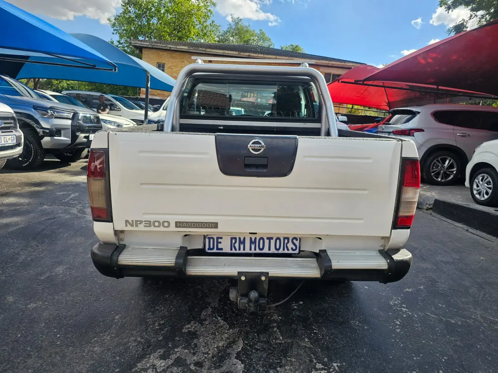 2018 Nissan NP300 Hardbody 2.5TDi Double Cab Hi-Rider - Image 10