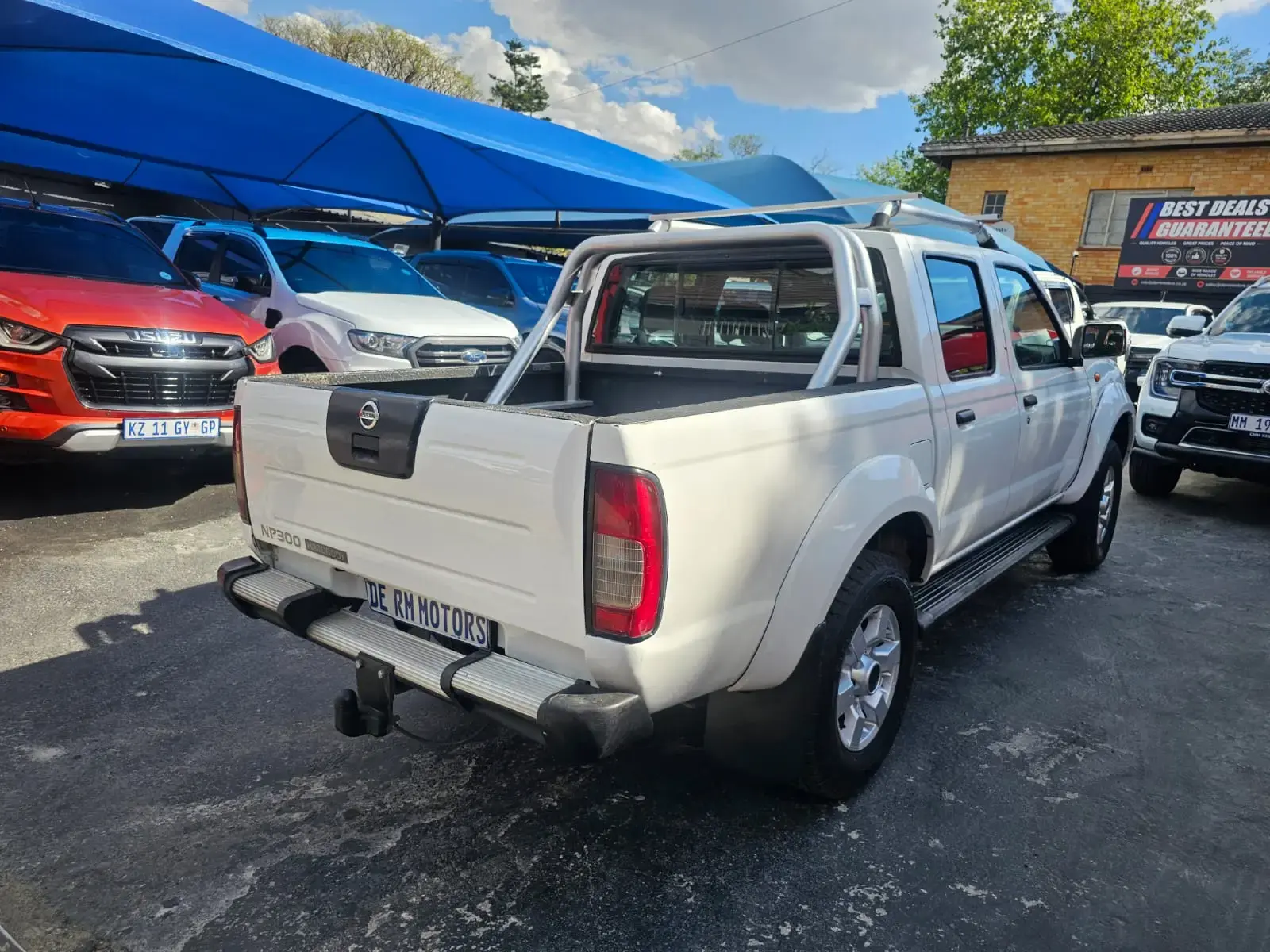 2018 Nissan NP300 Hardbody 2.5TDi Double Cab Hi-Rider - Image 11