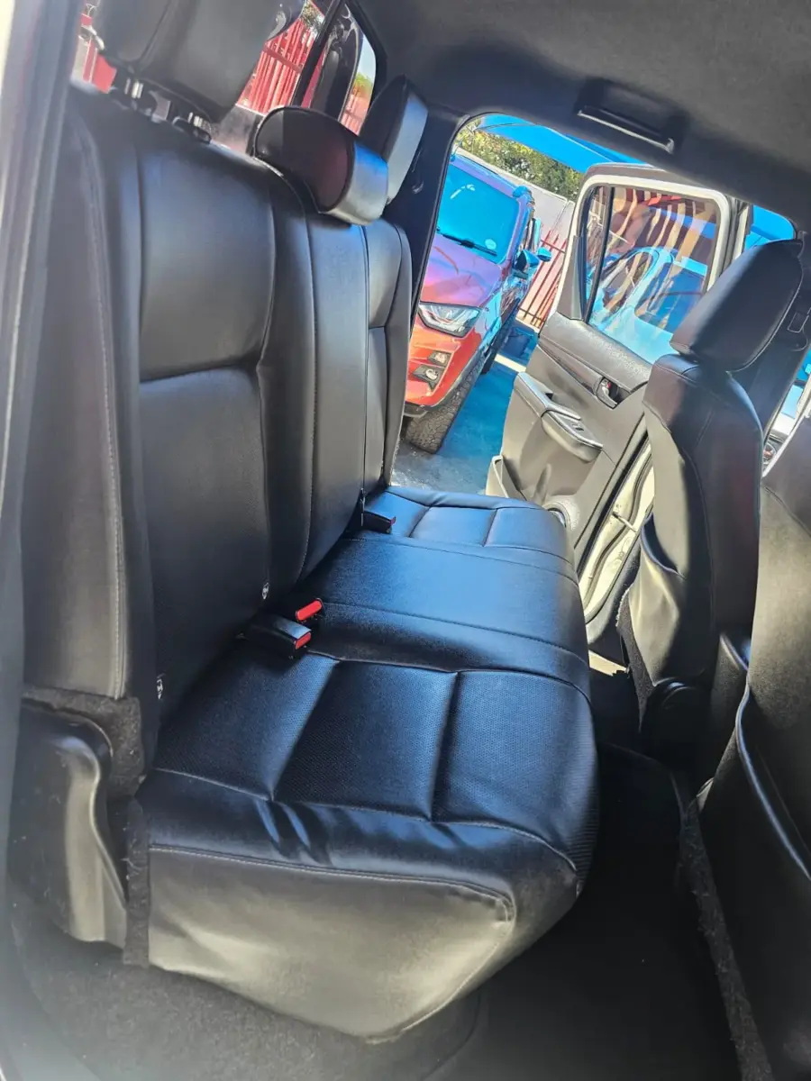 2023 Toyota Hilux 2.4GD-6 Double Cab Raider - Image 10