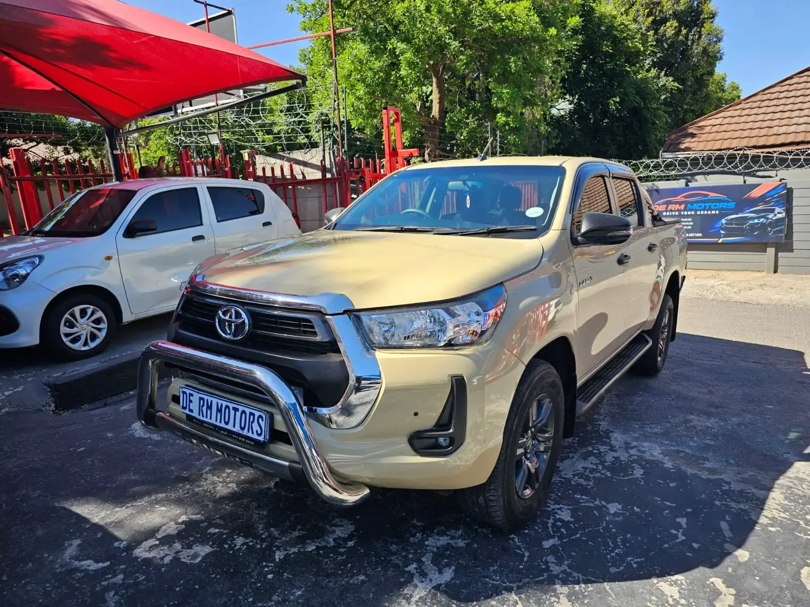 2022 Toyota Hilux 2.4GD-6 Double Cab Raider Auto - Image 17