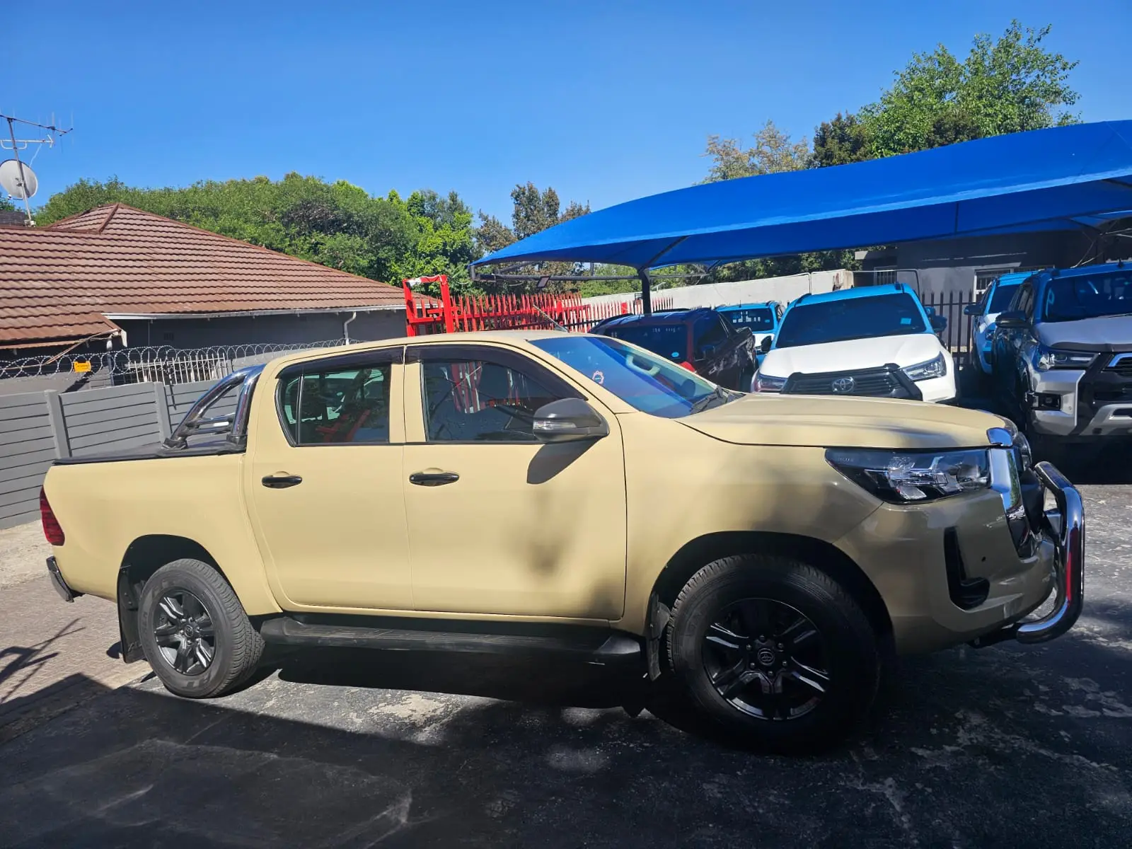 2022 Toyota Hilux 2.4GD-6 Double Cab Raider Auto - Image 1
