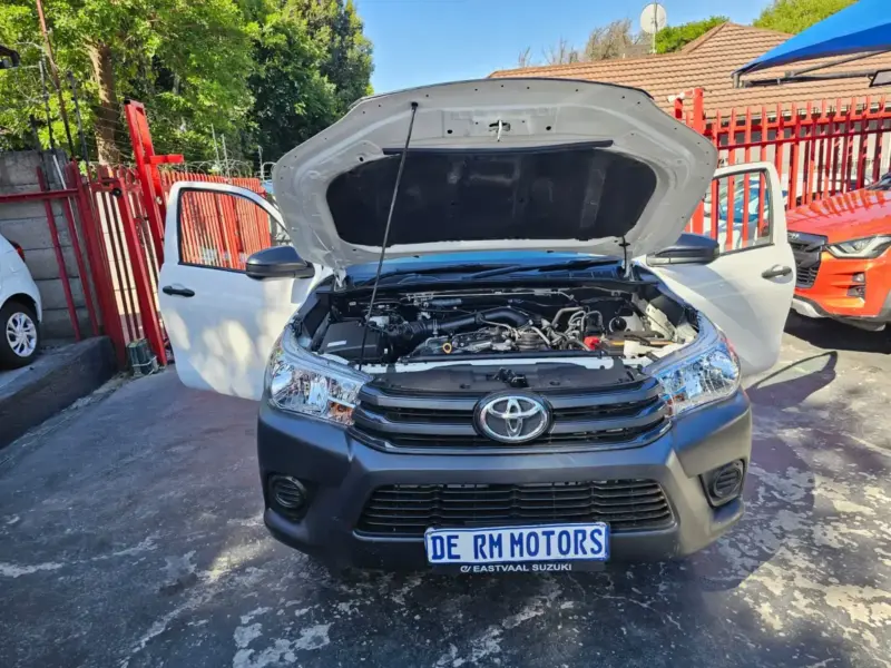 2024 Toyota Hilux 2.0 Single Cab S (Aircon) - Image 20