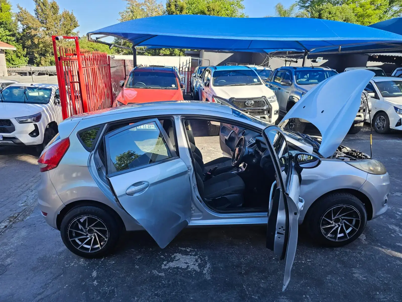 2011 Ford Fiesta 5-Door 1.6 Ambiente Auto - Image 20
